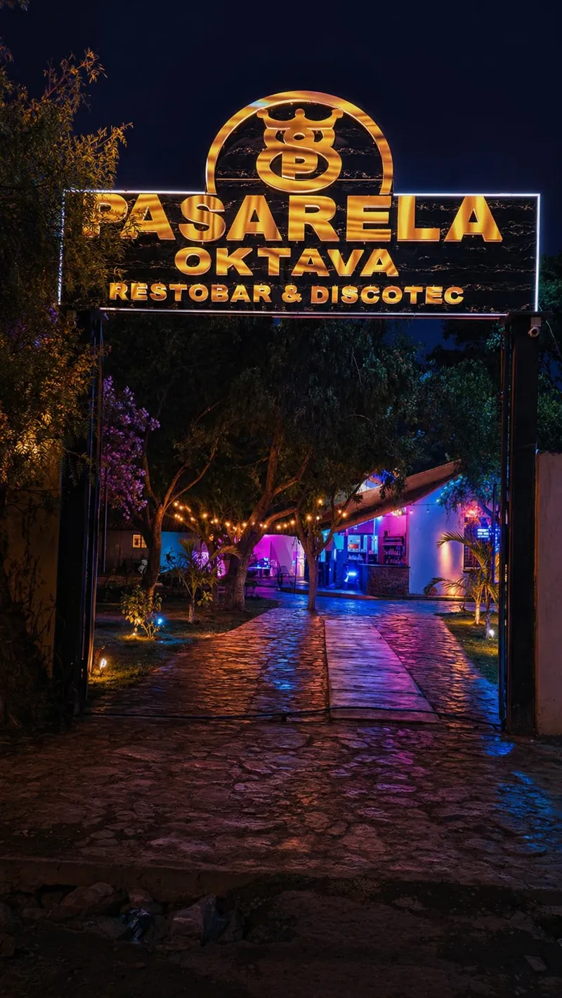 Frente del restaurante Oktava